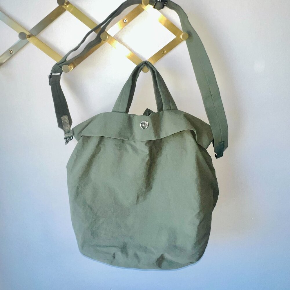 Iris & Rainbow - Iris' Favorite Tote Bag NWOT